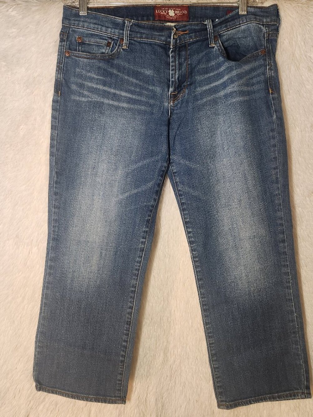 Lucky Brand Cropped Jeans - Medium Blue Wash Women Size 10